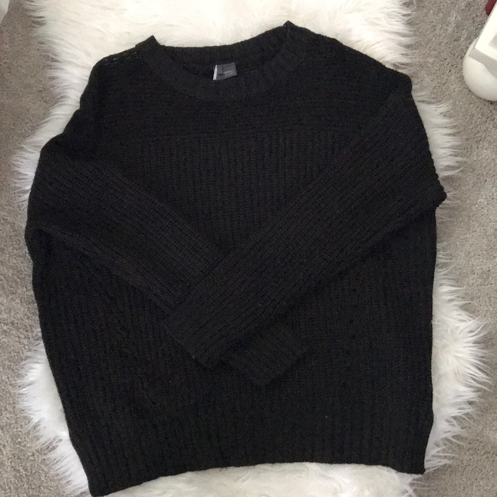 UO SWEATER
